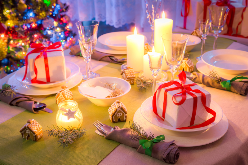 dekoracje bożonarodzeniowe stół świeczki