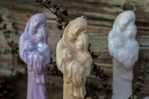 świeca świąteczna święta rodzina